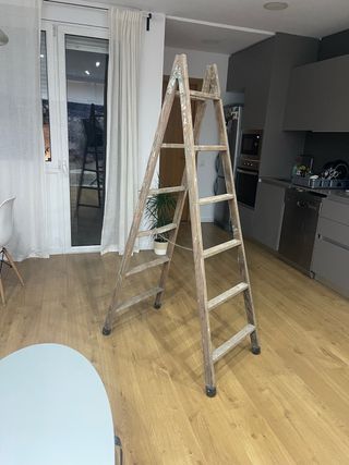 Escalera madera plegable