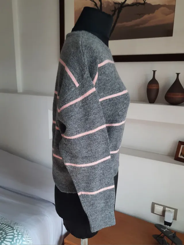 Jersey H&M rayas gris y rosa