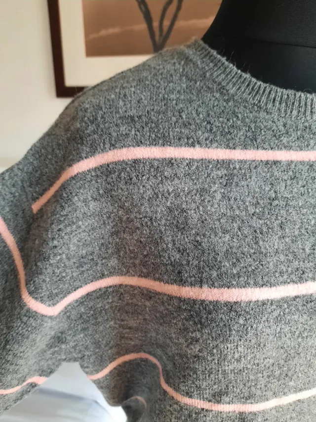Jersey H&M rayas gris y rosa