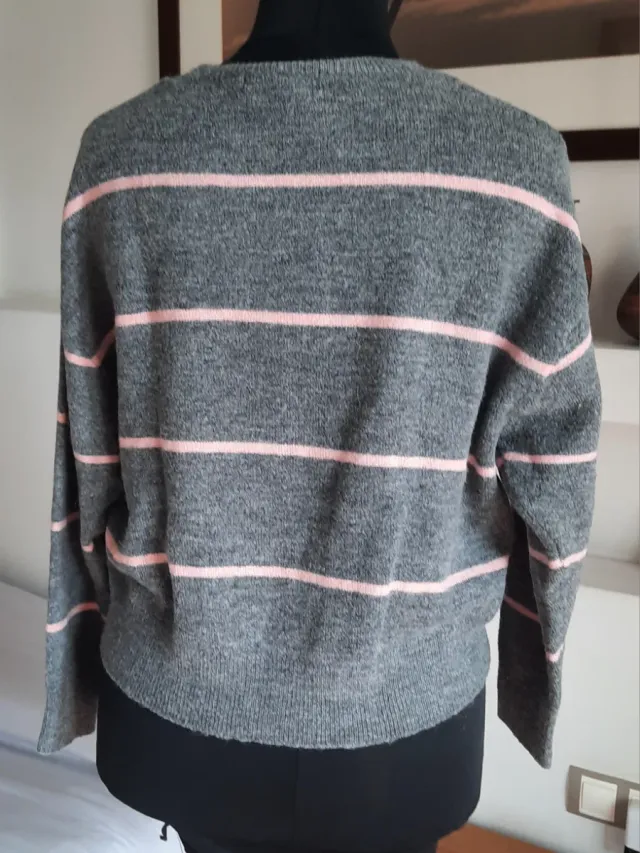 Jersey H&M rayas gris y rosa