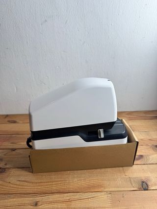 Grapadora Eléctrica Rapid Optima 60E