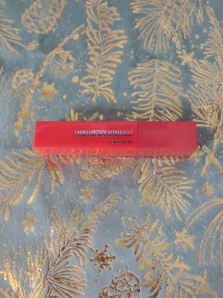 Líquido Labial Permanente Rojo.