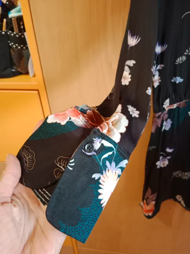 Vestido Zara floral negro multicolor