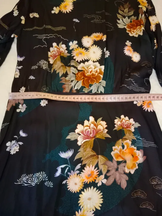 Vestido Zara floral negro multicolor