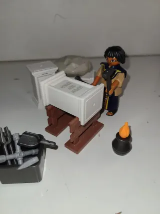 Lote 181. Tallador piedras playmobil