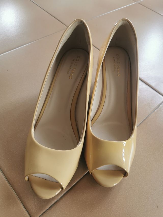 Cole Haan Zapatos Tacón Cuña Punta Abierta Beige