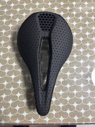Sillín de bicicleta negro