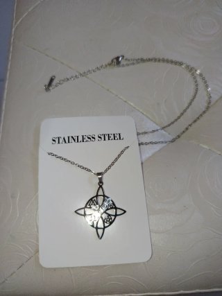 Collana Amuleto Nodo Strega Triquetra Ankh Fortuna