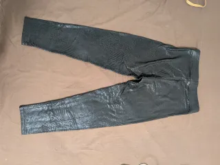 Mallas negras efecto piel serpiente