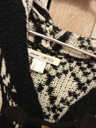 Chaqueta larga de punto con estampado