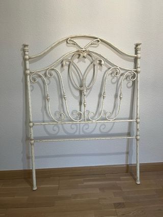 Cabecero de hierro macizo blanco