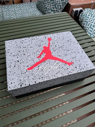 Jordan 4 Bred Reimagined FV5029 006 Talla 44.5