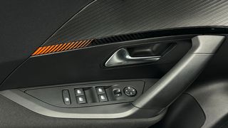 Peugeot 2008 Bluehdi 100Cv