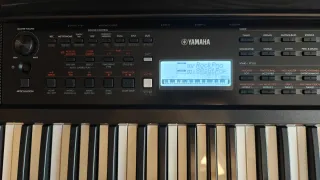 Teclado Yamaha PRS-E383 61 teclas + pedal  Sustain