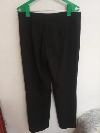 Pantalón de vestir Stradivarius negro