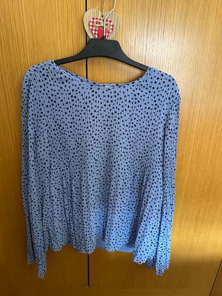 Blusa lunares manga larga