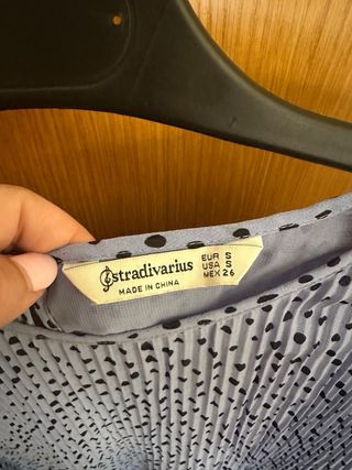 Blusa lunares manga larga