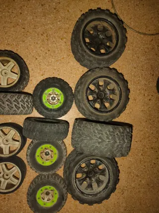 Llantas y neumáticos RC