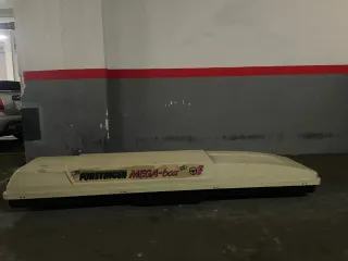 Cofre de techo Forstinger MEGA-box