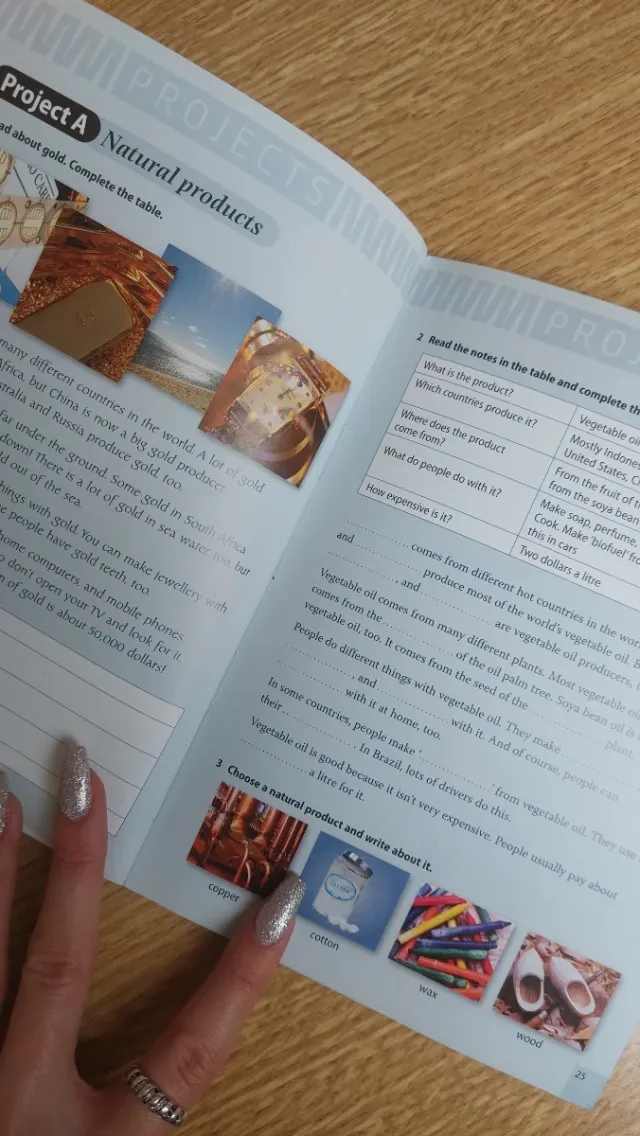 Ali Baba and the Forty Thieves (Dominoes)