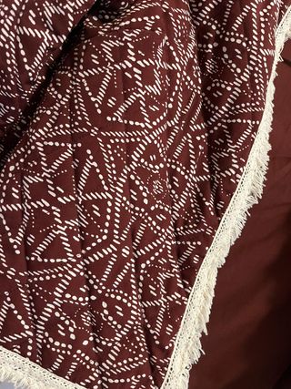 Chaqueta burdeos acolchada