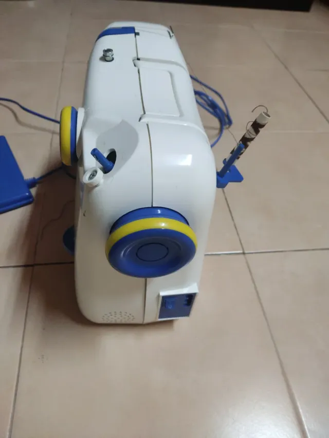 Máquina de coser IKEA