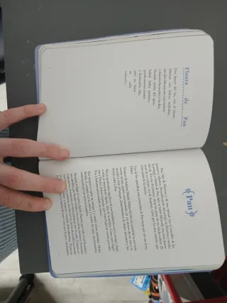 Un hilo me liga a vos: Mitos y poemas