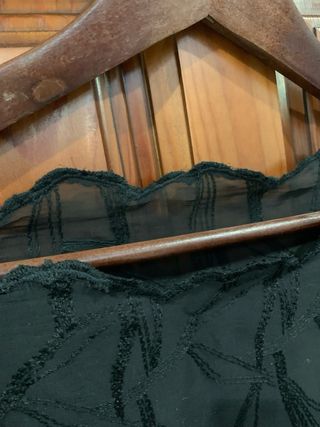 Blusa de transparencias negra