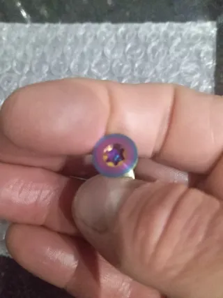 Tornillos Armstrong Torx M6x25 cónico 5€ unidad