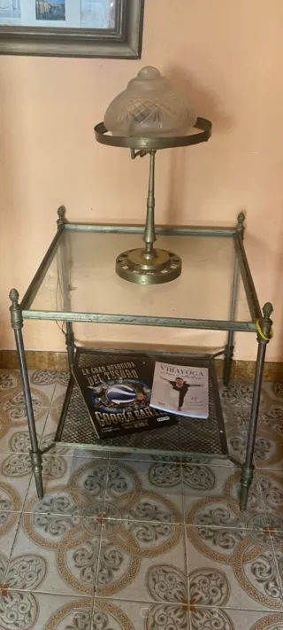 Mesa auxiliar vintage cristal y metal