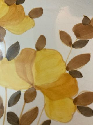 Piatto da portata floreale giallo