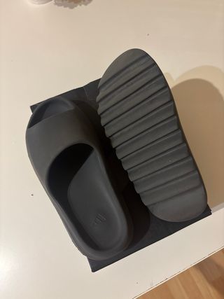 Adidas Yeezy Slide Negras