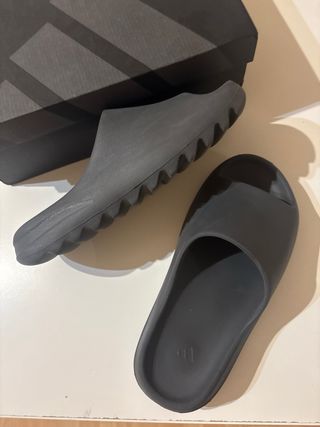 Adidas Yeezy Slide Negras