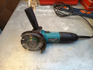 Radial pequeña Makita