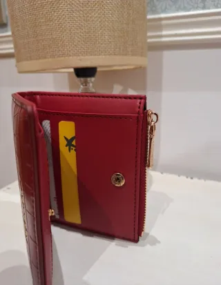 Cartera Roja Cocodrilo Piel Sintética