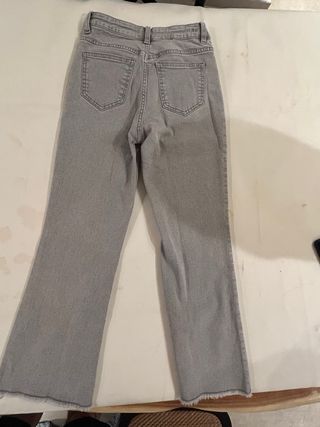 Pantalón vaquero Mango Teen gris flare