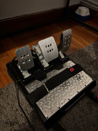 Volante Thrustmaster T300 Ferrari Alcantara + Pedali TLCM