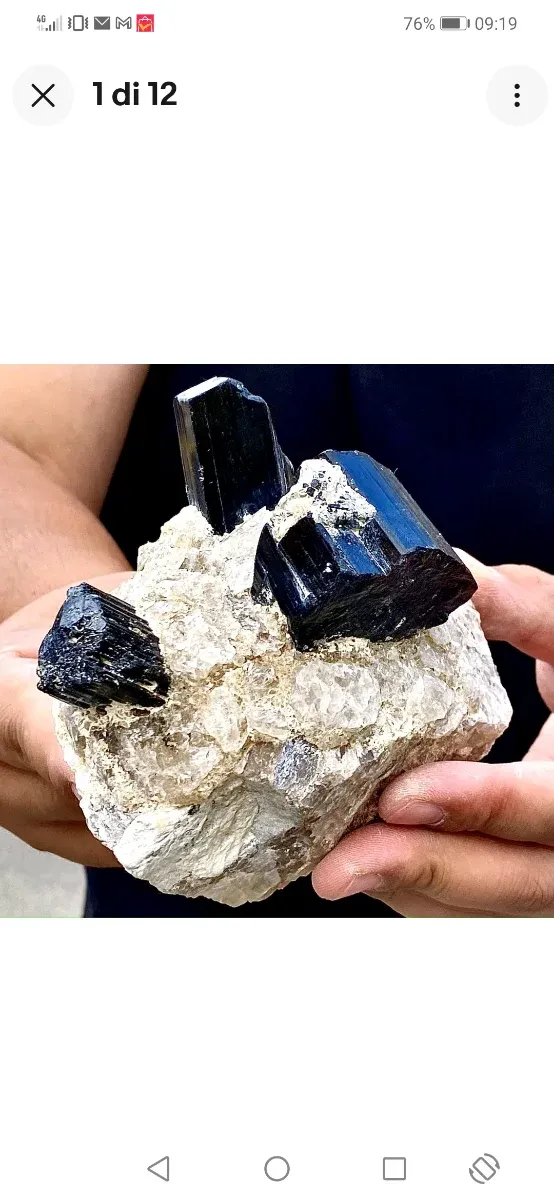 Splendide tormaline su quarzite