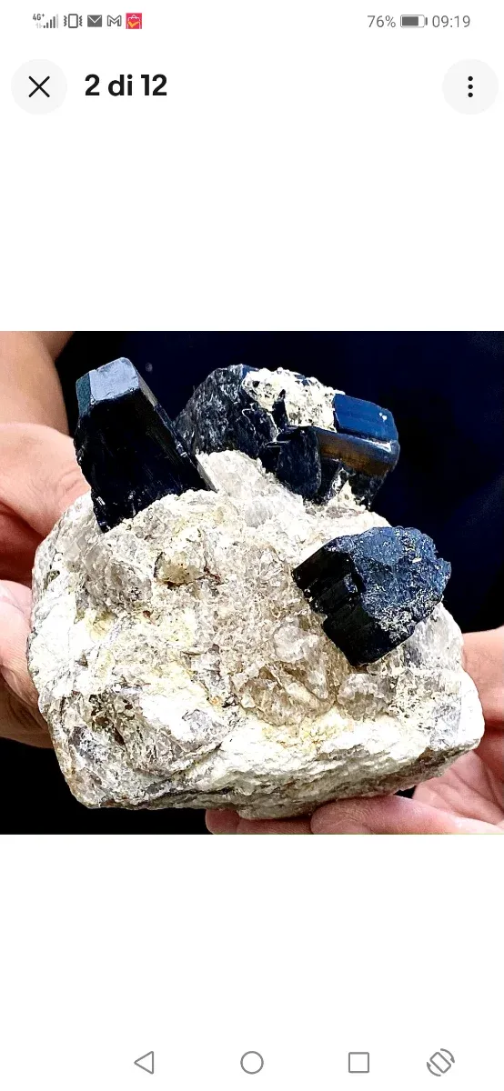 Splendide tormaline su quarzite