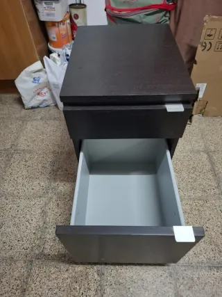 Mobile da ufficio con cassetti