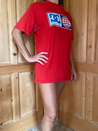 Camiseta DC Shoes Roja