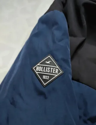 Chamarra Hollister acolchada Talla S