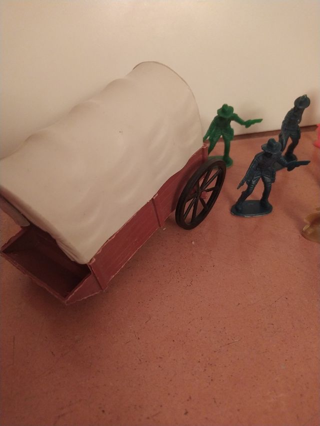 Lote de Figuras Vintage Índios e Pistoleiros