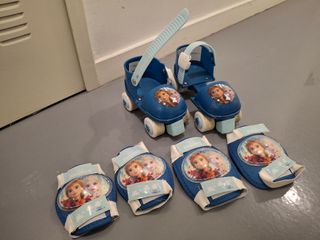 Patines Frozen 2 Talla 23-27 + Protecciones.