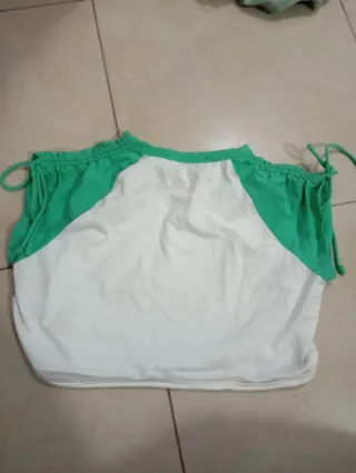 Camiseta Bershka Always Together talla M