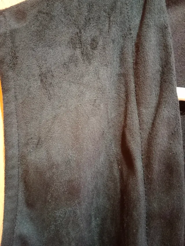 Chaleco Shana Negro con Flecos