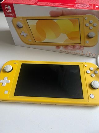 Nintendo Switch Lite Amarillo