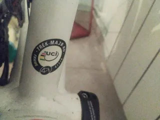 Bicicleta de carretera TREK modelo 2.1