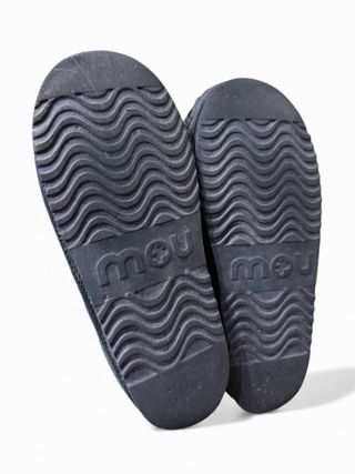 Mou stivali neri e argento con pelliccia