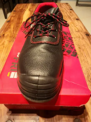 Zapato seguridad Paredes Piel Negro S3